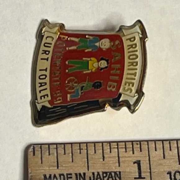VTG 1999 Priorities SAHIB Potentate Curt Toale Lapel Hat Pin 1"x1" - Picture 7 of 7